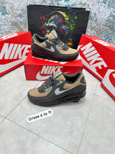 Load image into Gallery viewer, Shoes