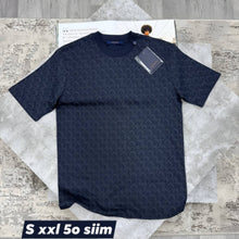Load image into Gallery viewer, T-shirt