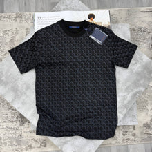Load image into Gallery viewer, T-shirt