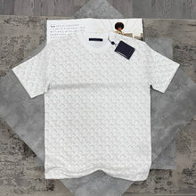 Load image into Gallery viewer, T-shirt