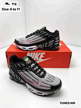 Load image into Gallery viewer, Shoes