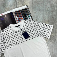 Load image into Gallery viewer, Tshirt