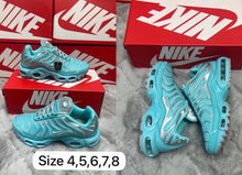 Load image into Gallery viewer, Shoes