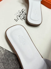 Load image into Gallery viewer, Slipper