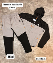 Load image into Gallery viewer, Tracksuit