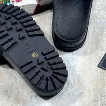 Load image into Gallery viewer, Slipper