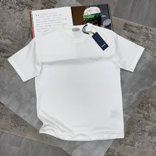 Load image into Gallery viewer, T-shirt