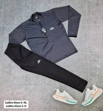 Load image into Gallery viewer, Tracksuit women
