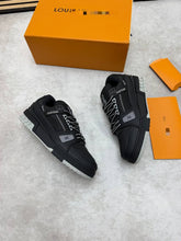 Load image into Gallery viewer, Shoes