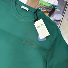 Load image into Gallery viewer, T-shirt