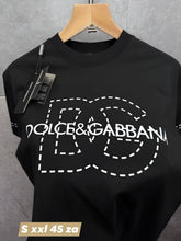 Load image into Gallery viewer, T-shirt
