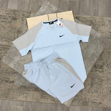 Load image into Gallery viewer, Tshirt
