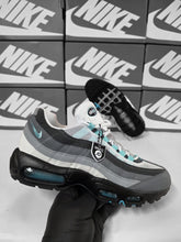 Load image into Gallery viewer, Shoes