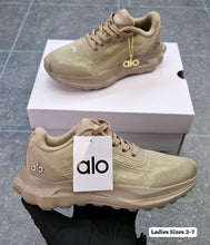 Load image into Gallery viewer, Shoes