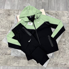 Load image into Gallery viewer, Tracksuit men