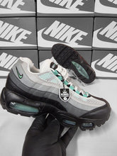 Load image into Gallery viewer, Shoes
