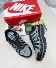 Load image into Gallery viewer, Shoes