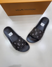 Load image into Gallery viewer, Slipper