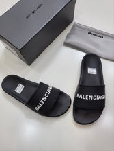 Load image into Gallery viewer, Slipper