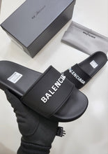 Load image into Gallery viewer, Slipper