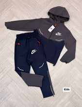 Load image into Gallery viewer, Tracksuit boy