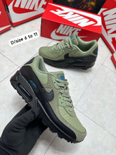 Load image into Gallery viewer, Shoes