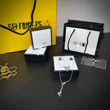 Load image into Gallery viewer, Necklace