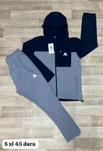 Load image into Gallery viewer, Tracksuit