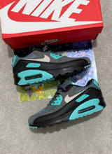 Load image into Gallery viewer, Shoes