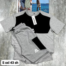 Load image into Gallery viewer, Tshirt