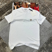 Load image into Gallery viewer, Tshirt