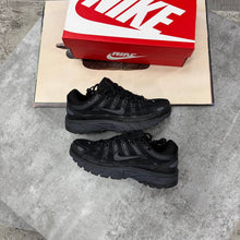 Load image into Gallery viewer, Shoes