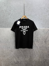 Load image into Gallery viewer, T-shirt