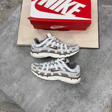 Load image into Gallery viewer, Shoes