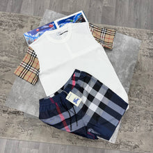 Load image into Gallery viewer, Tshirt