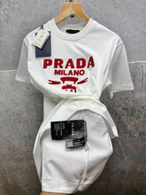 Load image into Gallery viewer, T-shirt