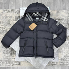 Load image into Gallery viewer, Jacket