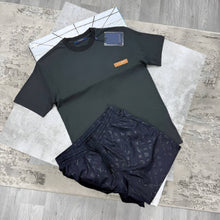 Load image into Gallery viewer, Tshirt