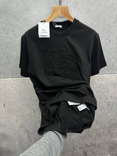 Load image into Gallery viewer, Tshirt