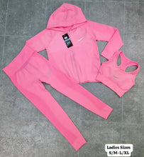 Load image into Gallery viewer, Tracksuit women