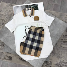 Load image into Gallery viewer, T-shirt