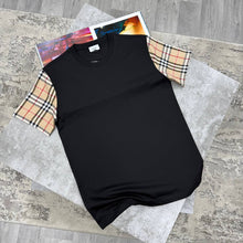 Load image into Gallery viewer, Tshirt