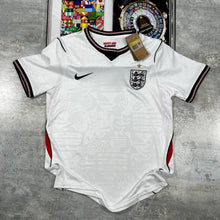 Load image into Gallery viewer, Tshirt