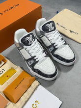 Load image into Gallery viewer, Shoes