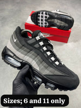 Load image into Gallery viewer, Shoes men
