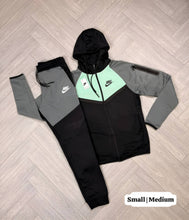 Load image into Gallery viewer, Tracksuit men