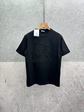 Load image into Gallery viewer, Tshirt