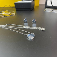 Load image into Gallery viewer, Necklace