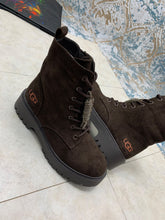 Load image into Gallery viewer, Shoes