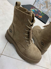 Load image into Gallery viewer, Shoes